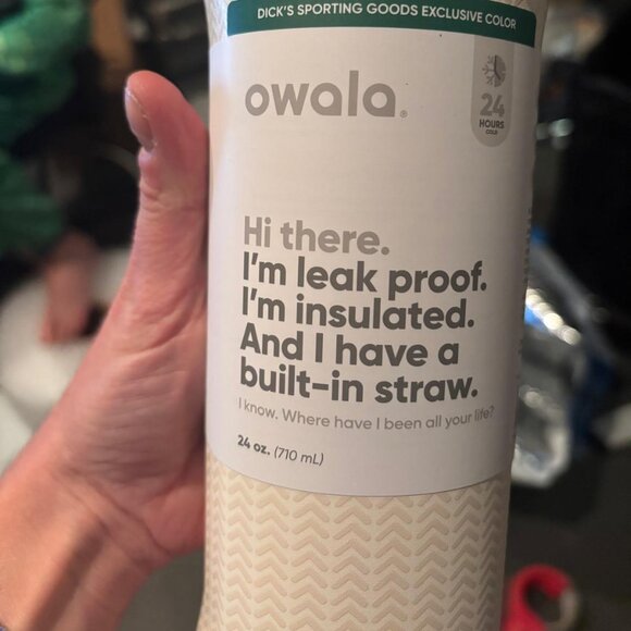 Owala 24 oz. FreeSip Stainless Steel Water Bottle - Sweater Weather! New - Picture 4 of 6
